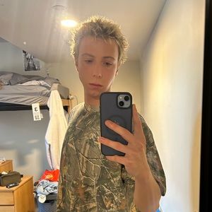 Meet your Posher, Charles